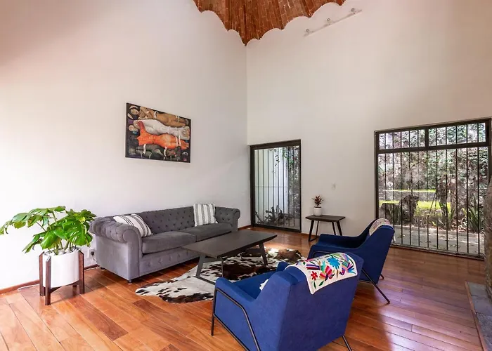 Casa Blanca In Coyoacan Hotel *